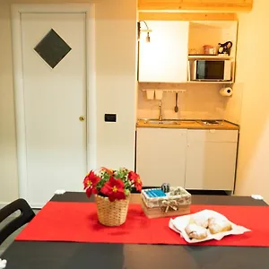 Casa vacanze La Maison De Marie, Napoli